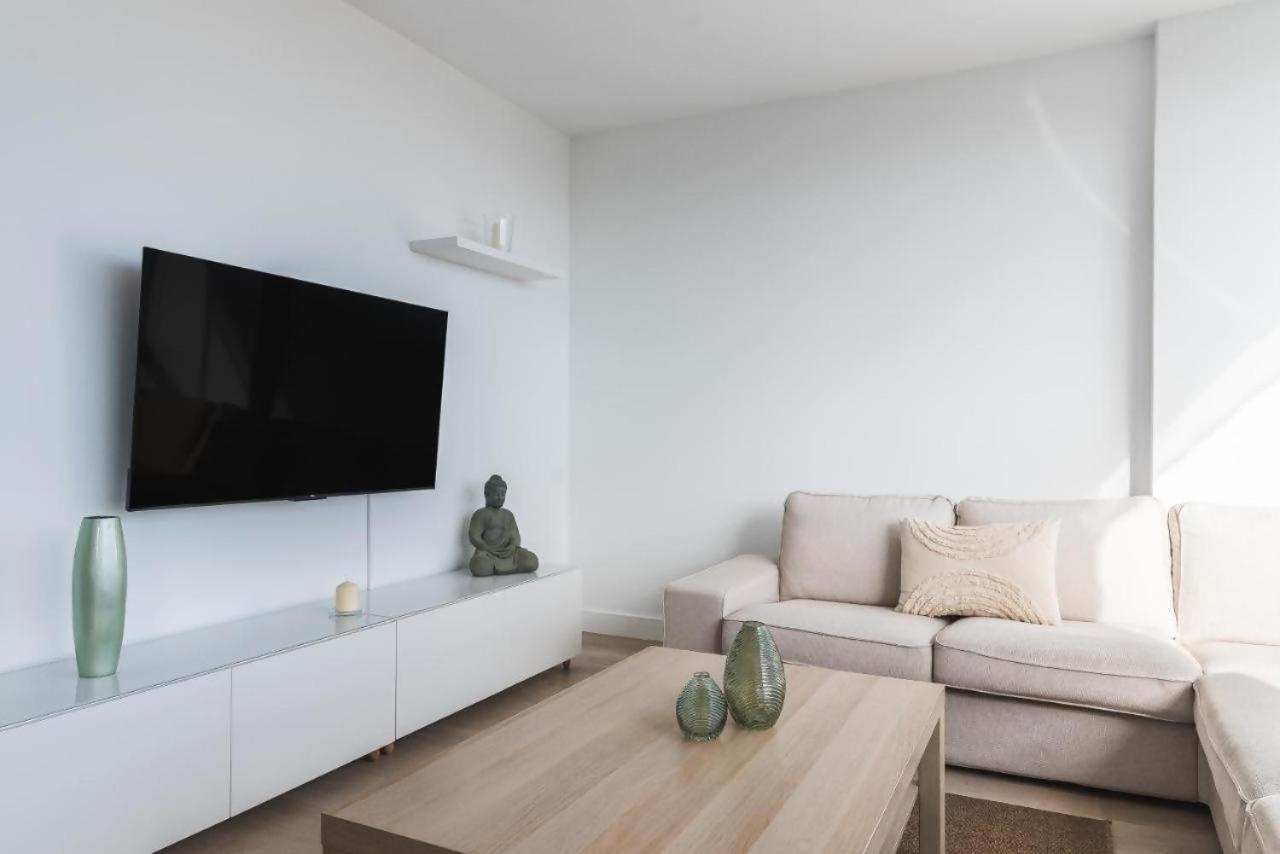 Apartamento El Mirador , Playa ,vistas Puerto,wifi ,garaje *